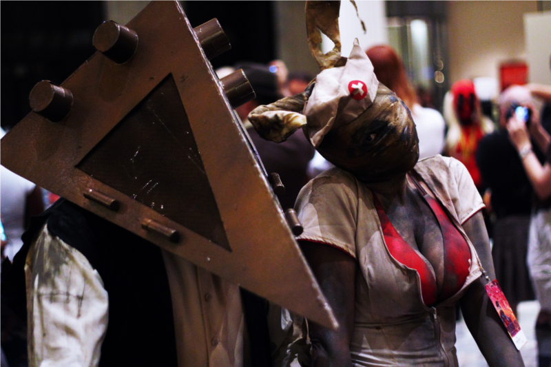 Illustration for article titled Dragon Con Day 0: Cosplayers Invade Atlanta